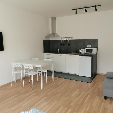 Brand New Studio Apartment #31 In Brand New Building With Free Parking In The Center Prague Exterior photo